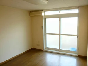 のマンスリーマンション・ウィークリーマンション「レオパレス古城 104(No.1122493)」メイン画像