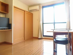 友江駅（岐阜県）のマンスリーマンション・ウィークリーマンション「レオパレスグレイスコート 108(No.1122628)」メイン画像