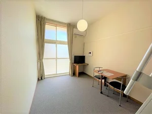 医療法人徳洲会岸和田徳洲会病院周辺のマンスリーマンション・ウィークリーマンション「レオパレスフィスデファミーユ 307(No.1122844)」メイン画像