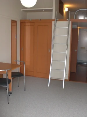 東京都のマンスリーマンション・ウィークリーマンション「レオパレスボヌール 203(No.1123402)」メイン画像