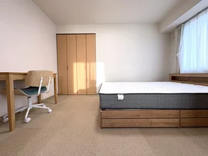 寝室（ダブルサイズ）