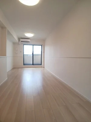 伊予郡松前町のマンスリーマンション・ウィークリーマンション「ポプラⅠ 202・洋室(No.1126770)」メイン画像