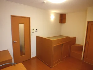 のマンスリーマンション・ウィークリーマンション「レオパレスＨＡＰＰＩＮＥＳＳ 105(No.1127008)」メイン画像