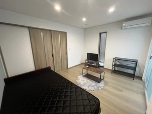 佐賀県の株式会社第百不動産のマンスリーマンション・ウィークリーマンション「stay＠伊万里★伊万里市に築浅物件登場★こだわりのデザイナーズ物件です(*´艸`*)★ 101・1K(No.1128176)」メイン画像