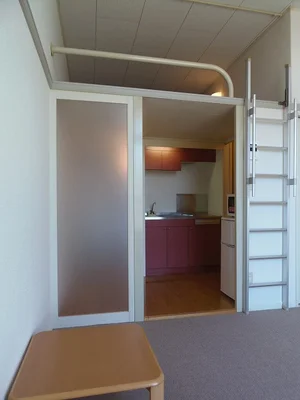 岐阜県のレオパレスセンター岐阜のマンスリーマンション・ウィークリーマンション「レオパレスＤｏｍａｎｉ 104(No.1129261)」メイン画像