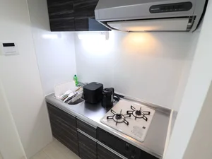 ２口ガスコンロ　調理器具や食器類など取り揃えがあり自炊が可能なので　健康面に考慮できます！