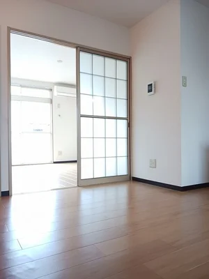 津山市のマンスリーマンション・ウィークリーマンション「ニューシティはるかぜＢ 102・洋室(No.1134301)」メイン画像