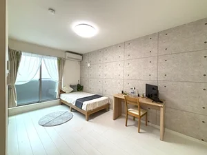 のマンスリーマンション・ウィークリーマンション「🔷🔹🔸🔶⭐ゆとりある洗面スペース⭐2口ガスコンロ⭐2階角部屋⭐【禁煙&Wi-Fi無料】⭐🔶🔸🔹🔷「K4」 201・1R(No.1134570)」メイン画像