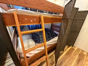 のマンスリーマンション・ウィークリーマンション「KUGA STAY 202Room A・ドミトリー共用トイレお風呂男性のみ(No.1134574)」メイン画像