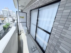 南向きのベランダで日当たり抜群です!