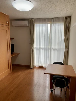 のマンスリーマンション・ウィークリーマンション「レオパレスカネエーズ春日 206(No.1137789)」メイン画像