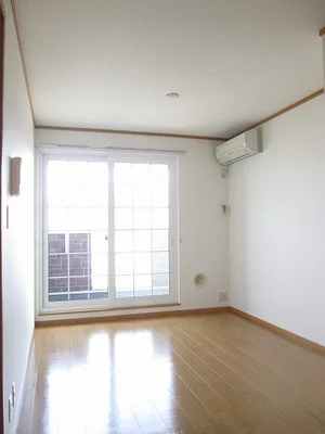 上山市のマンスリーマンション・ウィークリーマンション「メゾン・コリーヌ 203・洋室(No.1139416)」メイン画像