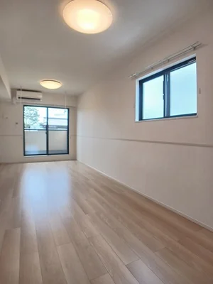 伊予郡松前町のマンスリーマンション・ウィークリーマンション「ポプラⅡ 201・洋室(No.1141522)」メイン画像