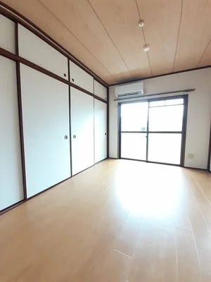 広島県の大東建託リーシング株式会社のマンスリーマンション・ウィークリーマンション「エクセルハイツ川口 201・洋室(No.1141635)」メイン画像