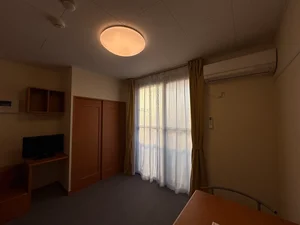 のマンスリーマンション・ウィークリーマンション「レオパレスクワトロ 304(No.1144308)」メイン画像