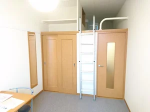 埼玉県のマンスリーマンション・ウィークリーマンション「レオパレストーレイ 307(No.1147549)」メイン画像