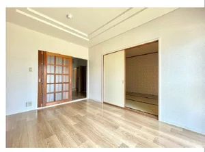 類似タイプの室内写真となります。