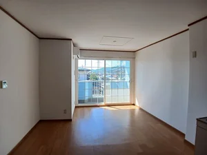 上山市のマンスリーマンション・ウィークリーマンション「ラフィーネ旭町 201・洋室(No.1151315)」メイン画像