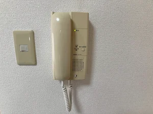 インターホン