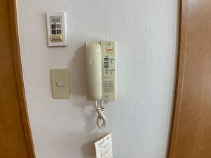 インターホン