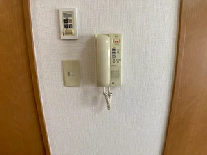 インターホン