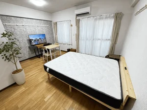 同朋大学周辺のマンスリーマンション・ウィークリーマンション「アルDEスリー中村日赤 104・ダブルRoom(No.1153975)」メイン画像