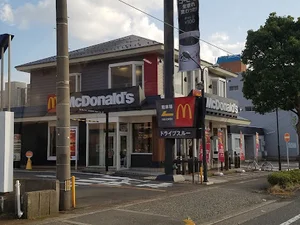 マクドナルド ８号線福井店まで徒歩１４分