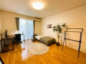 群馬県のトウショウレックス株式会社のマンスリーマンション・ウィークリーマンション「【スーパーまで徒歩５分】【Wi-Fi無料】ＭＴ筑縄町Ｂ１ 1号室 1(No.1158291)」メイン画像