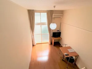 のマンスリーマンション・ウィークリーマンション「レオパレス芳山荘Ⅱ 103(No.1158491)」メイン画像