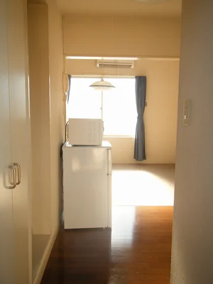 のマンスリーマンション・ウィークリーマンション「レオパレスＳＨＩＺＵＫＡ 101(No.1162821)」メイン画像