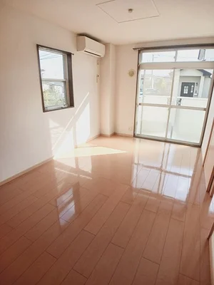 のマンスリーマンション・ウィークリーマンション「フランボワーズ 101・洋室(No.1163386)」メイン画像