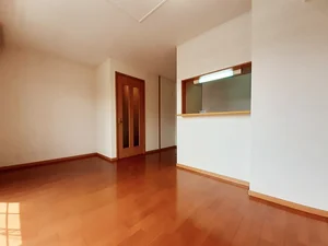 のマンスリーマンション・ウィークリーマンション「ラフレシールウエスト 102・洋室(No.1163502)」メイン画像