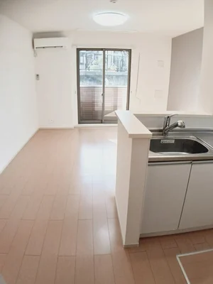 のマンスリーマンション・ウィークリーマンション「ポピュラーＢ棟 102・洋室(No.1163761)」メイン画像