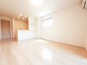 のマンスリーマンション・ウィークリーマンション「ティラ　サントリーニ 104・洋室(No.1164038)」メイン画像