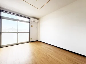 のマンスリーマンション・ウィークリーマンション「ヴィラコート西中田 202・洋室(No.1164278)」メイン画像