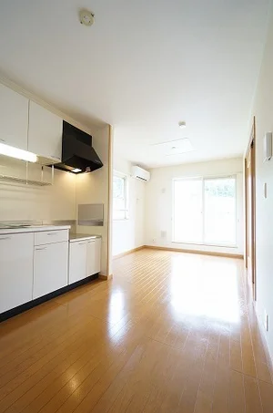 のマンスリーマンション・ウィークリーマンション「ＥＡＳＴ　ＳＩＤＥ 206・洋室(No.1164410)」メイン画像