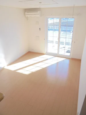 のマンスリーマンション・ウィークリーマンション「ラフィネ　トロワ 102・洋室(No.1164532)」メイン画像