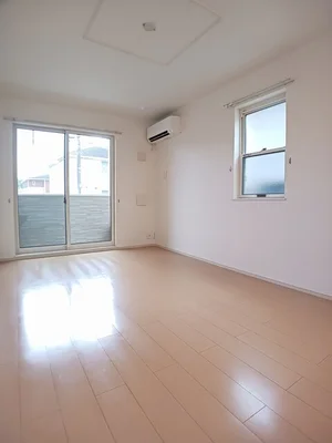 のマンスリーマンション・ウィークリーマンション「ヴィラ　フォーリストⅡ 101・洋室(No.1164817)」メイン画像