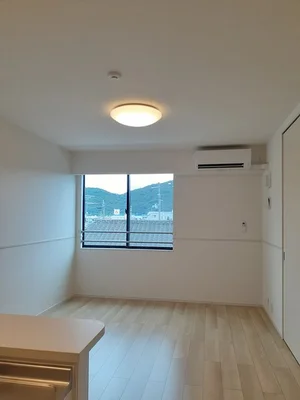 のマンスリーマンション・ウィークリーマンション「ホワイトヒル 202・洋室(No.1164994)」メイン画像