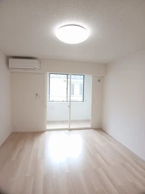 のマンスリーマンション・ウィークリーマンション「スイートピー 202・洋室(No.1165078)」メイン画像