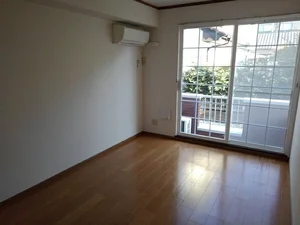 のマンスリーマンション・ウィークリーマンション「ＢＲＥＥＺＥＨＯＵＳＥＵＳＵＩ 102・洋室(No.1165403)」メイン画像