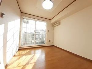 のマンスリーマンション・ウィークリーマンション「サンライト　ヒルズ 202・洋室(No.1165454)」メイン画像