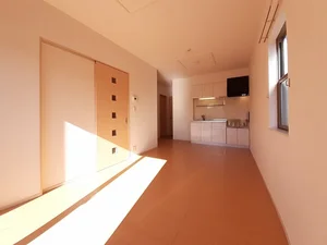 のマンスリーマンション・ウィークリーマンション「グレイス　フォーリストⅢ 104・洋室(No.1165759)」メイン画像