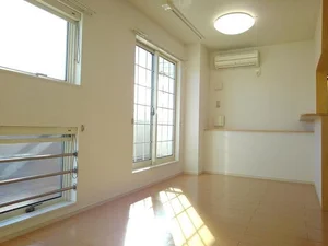 のマンスリーマンション・ウィークリーマンション「ラブリームーン 201・洋室(No.1165769)」メイン画像