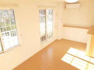 のマンスリーマンション・ウィークリーマンション「メゾン　コリーヌⅠ 201・洋室(No.1165772)」メイン画像