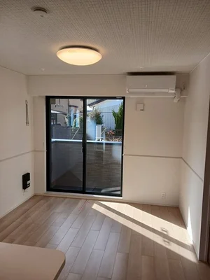 のマンスリーマンション・ウィークリーマンション「ドリーマーⅠ 102・洋室(No.1167199)」メイン画像