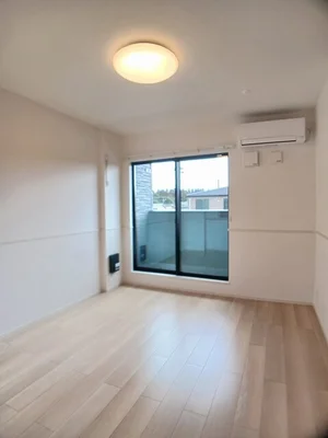 のマンスリーマンション・ウィークリーマンション「ユウスゲ 204・洋室(No.1167256)」メイン画像