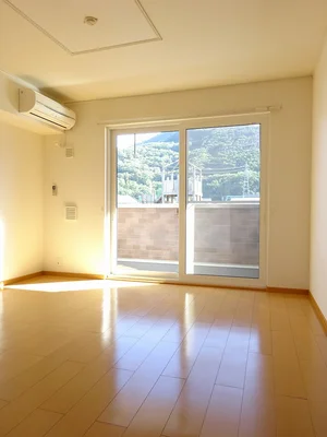 のマンスリーマンション・ウィークリーマンション「アプト・ブリーズ 102・洋室(No.1167579)」メイン画像