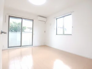 のマンスリーマンション・ウィークリーマンション「プリマベーラ　Ａ 101・洋室(No.1167767)」メイン画像