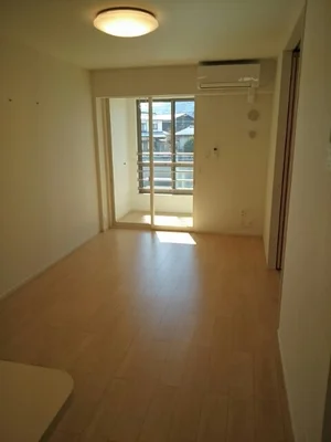 千曲市のマンスリーマンション・ウィークリーマンション「カーサ　プリートＳ 202・洋室(No.1167984)」メイン画像